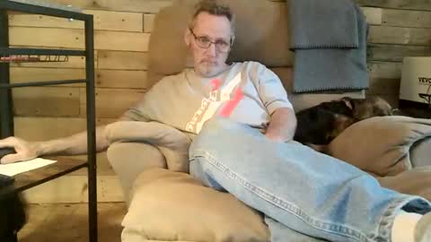 just here to have fun and cum online show from April 2, 9:00 pm