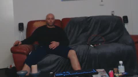 Lovetlick online show from December 15, 6:43 am