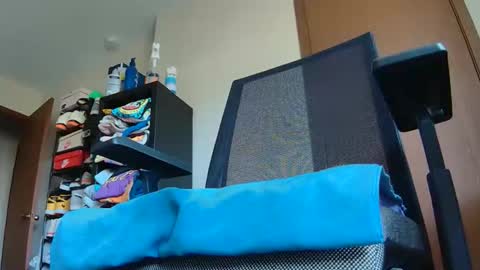 lovestrapons1 online show from May 27, 3:42 pm