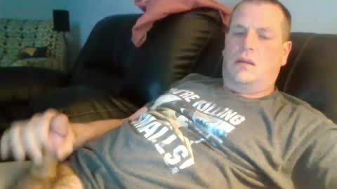 lovetocum37 online show from May 2, 2:36 am