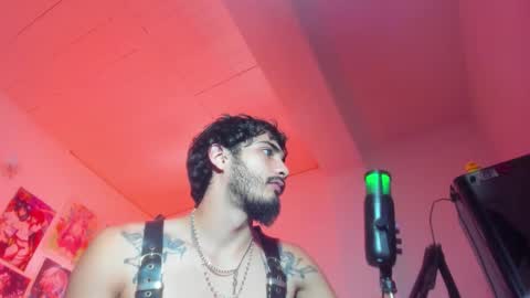 lovexjuxn77 online show from December 13, 7:53 pm