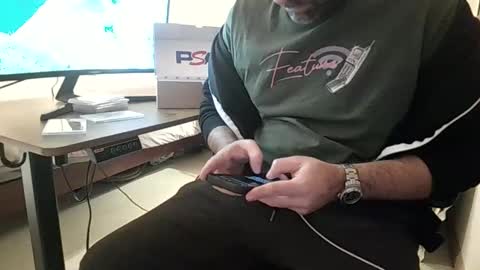 LoveDadBod online show from January 10, 1:11 am