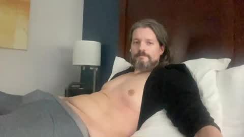 Elliot Mess online show from January 28, 4:39 am