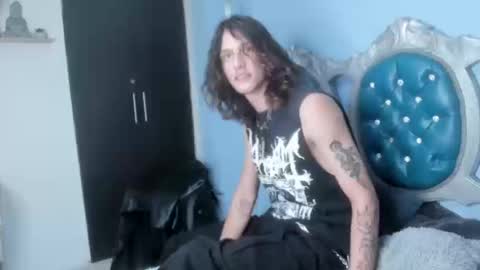 luaus18 online show from September 25, 4:55 am