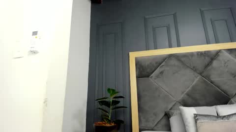 Snapshot of luca_morettii chatting on October 10, 12:43 pm luca_morettii online show from October 10, 12:43 pm