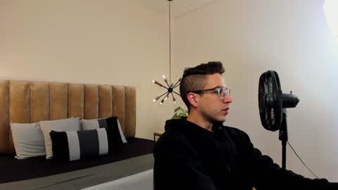 Snapshot of luca_morettii chatting on October 1, 12:09 pm luca_morettii online show from October 1, 12:09 pm