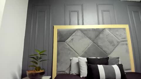 luca_morettii online show from October 28, 12:07 pm