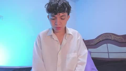 Snapshot of lucaas_king chatting on March 7, 1:07 pm Lukas online show from March 7, 1:07 pm