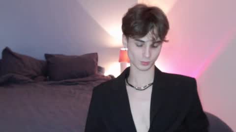 Snapshot of lucacharm chatting on January 16, 9:30 pm lucacharm online show from January 16, 9:30 pm