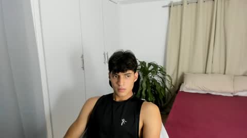 lucacosta19 online show from April 30, 8:57 pm