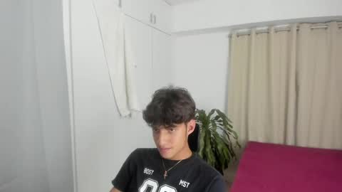 lucacosta19 online show from May 15, 1:14 am