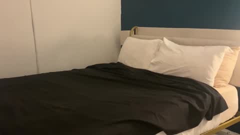 lucalongdick online show from January 6, 4:05 am