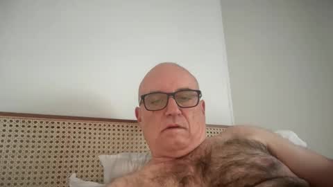 lucas10004 online show from November 4, 4:57 am