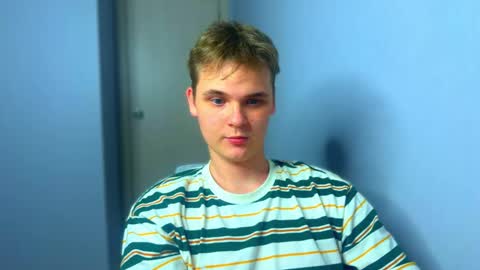 Snapshot of lucas_dany chatting on October 19, 10:35 pm Lucas Gill online show from October 19, 10:35 pm
