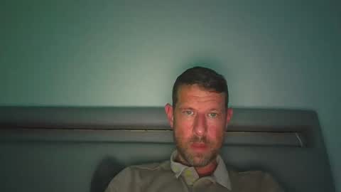 Snapshot of lucas_long123 chatting on February 27, 10:09 pm Come Chill With Me online show from February 27, 10:09 pm