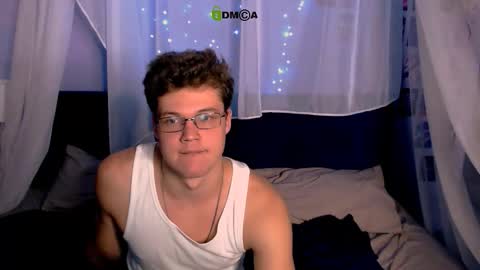 Snapshot of lucas_long_ chatting on September 9, 7:24 pm lucas_long_ online show from September 9, 7:24 pm