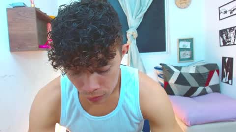 Snapshot of lucas_luxx1 chatting on September 19, 1:33 pm Lucas Luxx online show from September 19, 1:33 pm