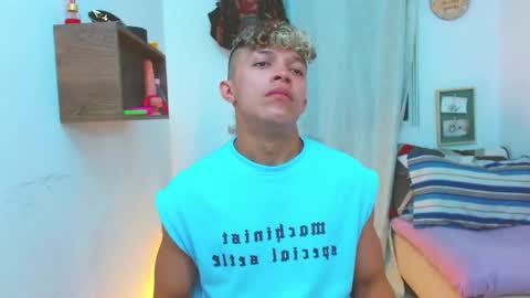 Snapshot of lucas_luxx1 chatting on September 22, 2:05 pm Lucas Luxx online show from September 22, 2:05 pm