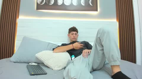 Lucas online show from June 27, 4:48 am