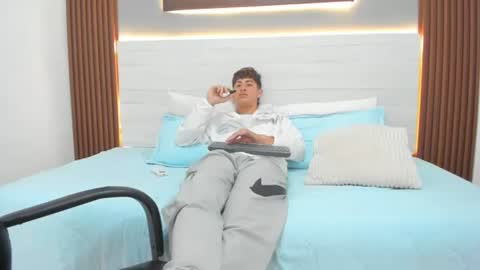 Lucas online show from June 18, 5:09 am