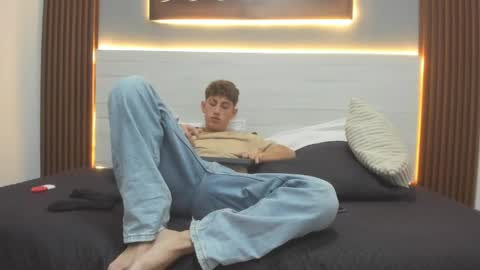 Lucas online show from June 9, 4:14 am