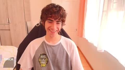 Snapshot of lucas_xo chatting on September 25, 4:39 pm lucas_xo online show from September 25, 4:39 pm