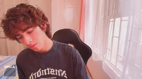 Snapshot of lucas_xo chatting on October 1, 8:46 pm lucas_xo online show from October 1, 8:46 pm
