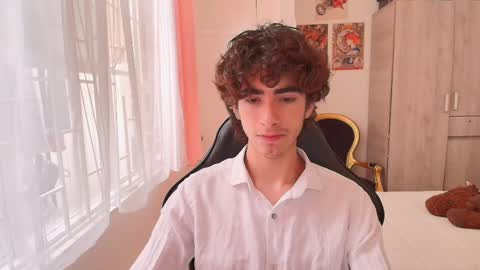 lucas_xo online show from October 15, 8:38 pm