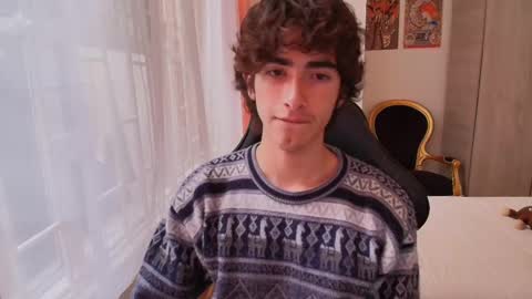 Snapshot of lucas_xo chatting on October 13, 6:14 pm lucas_xo online show from October 13, 6:14 pm