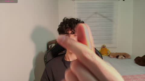 lucas_xo online show from June 17, 3:19 am