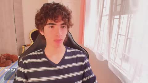 Snapshot of lucas_xo chatting on October 3, 8:58 pm lucas_xo online show from October 3, 8:58 pm