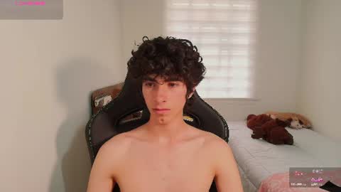 lucas_xo online show from June 20, 10:48 pm