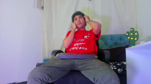 Snapshot of lucascarterr chatting on March 11, 3:26 am lucascarterr online show from March 11, 3:26 am
