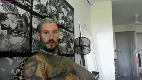 Snapshot of lucasexclusive chatting on February 6, 6:40 am lucasexclusive online show from February 6, 6:40 am
