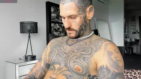 Snapshot of lucasexclusive chatting on January 5, 3:53 am lucasexclusive online show from January 5, 3:53 am