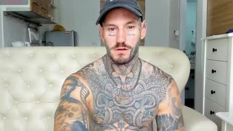 Snapshot of lucasexclusive chatting on September 17, 4:46 am lucasexclusive online show from September 17, 4:46 am
