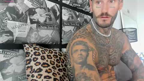 Snapshot of lucasexclusive chatting on February 21, 4:51 am lucasexclusive online show from February 21, 4:51 am
