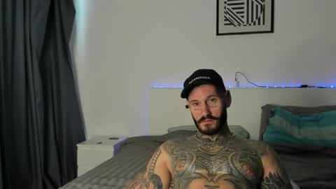 lucasexclusive online show from April 30, 6:42 am