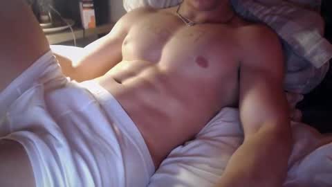 LucasKodak online show from May 18, 4:07 am