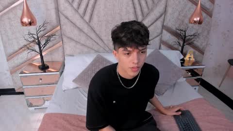 Lucasopry online show from April 8, 12:36 pm