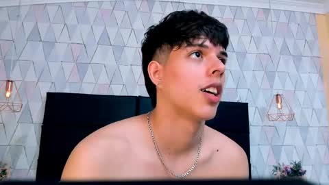 Lucasopry online show from April 14, 2:16 pm