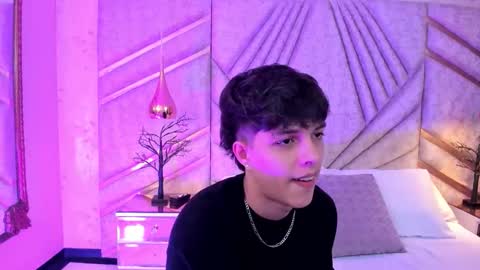 Lucasopry online show from April 19, 1:21 pm