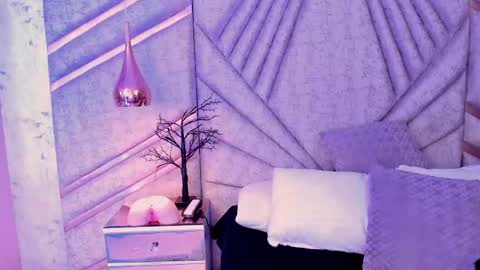 Lucasopry online show from April 23, 3:03 pm