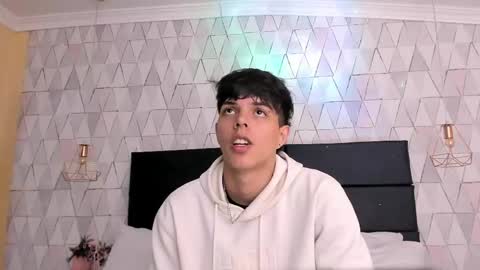 Lucasopry online show from April 10, 1:29 pm