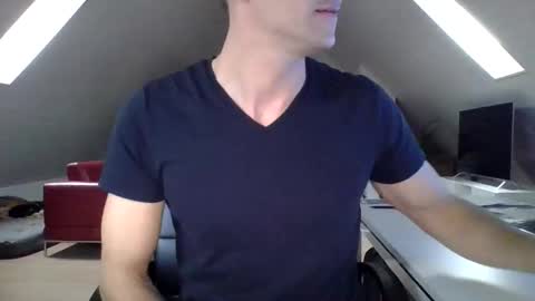 Luca online show from December 3, 9:48 am