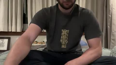 lucca_d123 online show from April 27, 6:43 am