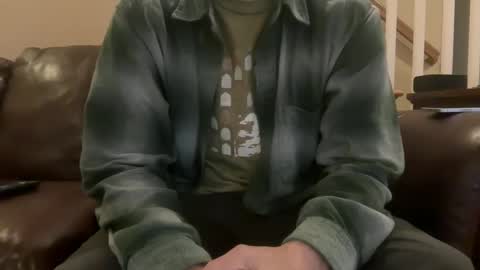 Snapshot of lucca_d123 chatting on February 10, 7:04 am lucca_d123 online show from February 10, 7:04 am