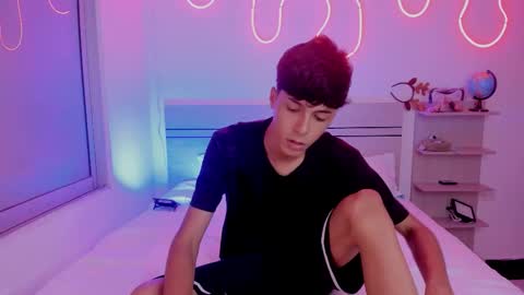 Luccas Ferreira online show from November 27, 8:34 pm