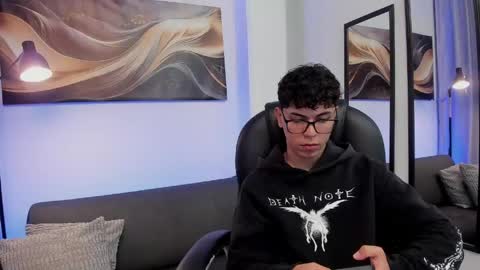 Lucho online show from April 17, 3:42 am