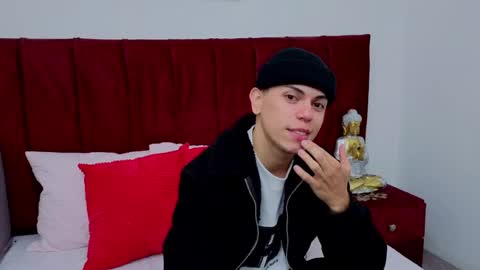 Lucho online show from April 21, 3:34 am